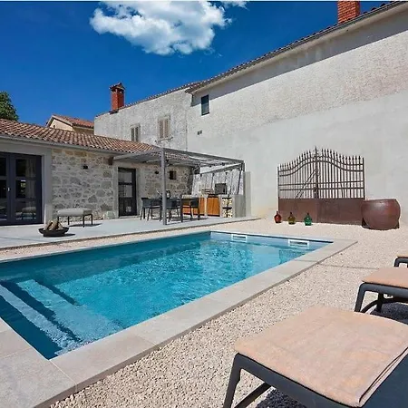Dvori Private Pool Near Porec 빌라 Vrznaveri